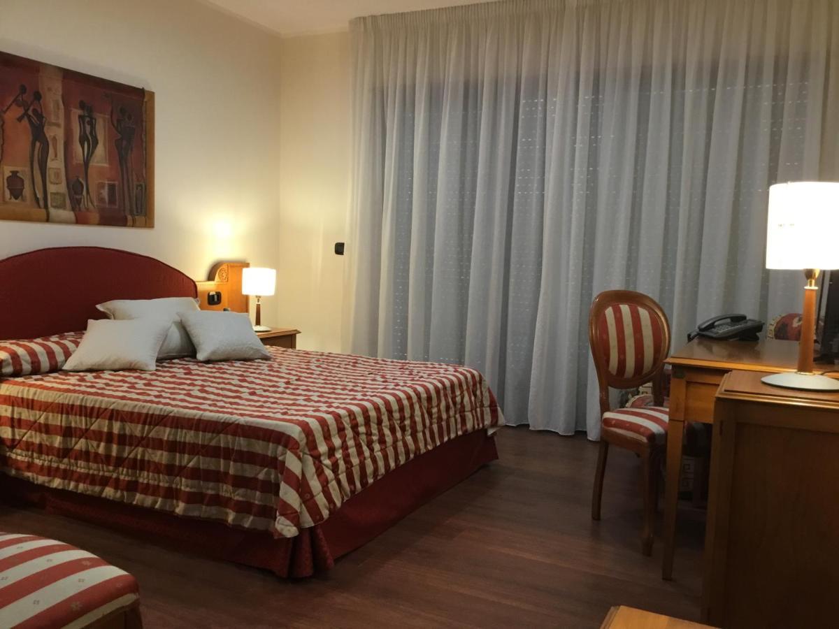 Erania Hotel Sala Consilina Luaran gambar